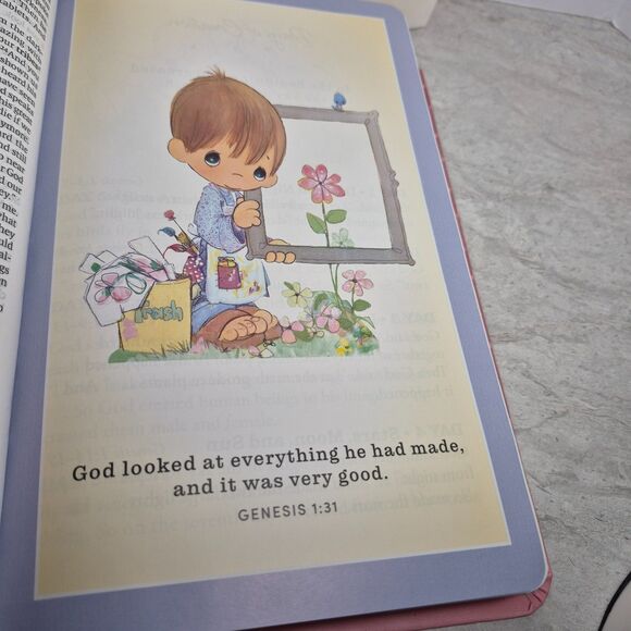 Precious Moments Girl's Bible, Pink Leather Soft 2021 Children's Bible In A Case - Picture 7 of 13